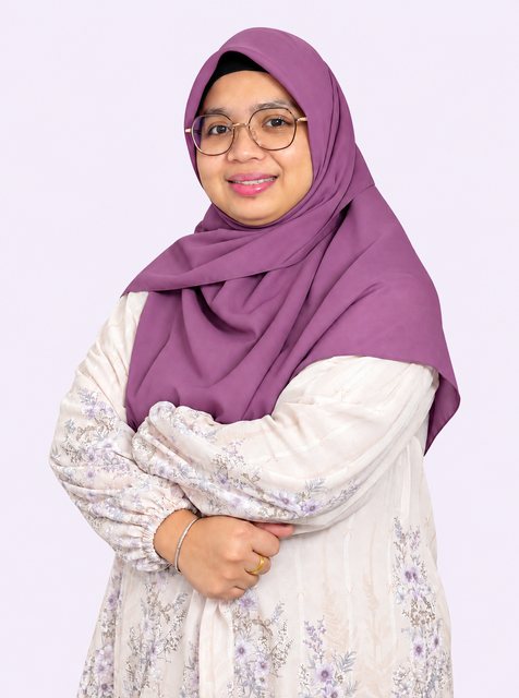 Dr Izzah, principal dentist at Dental Suite Setapak