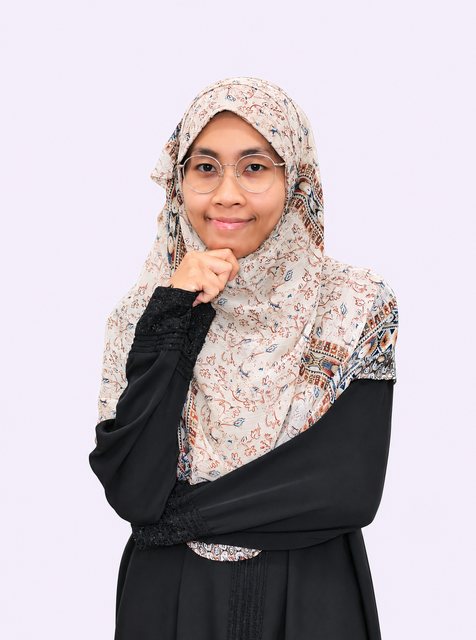 Dr Ummu, principal dentist at Dental Suite Bangi