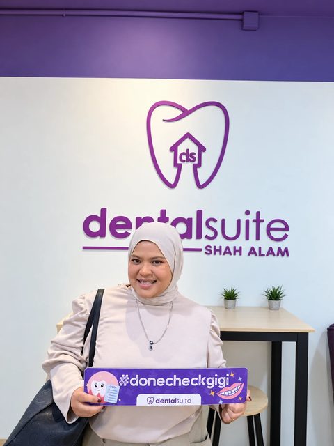A patient at Dental Suite Shah Alam after their visit