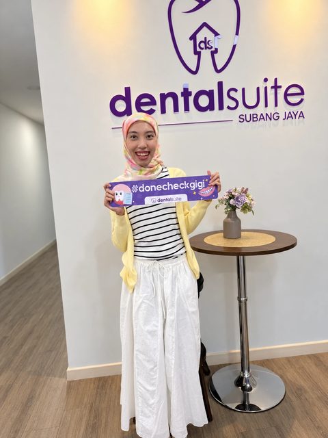 A patient at Dental Suite USJ after their visit